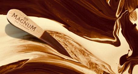 “Melting icon”, de Lola MulllenLowe para Magnum, Gran Premio en el certamen de publicidad exterior de JCDecaux Magnum_derritiéndose- presmios_jcdecaux