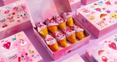 Manolo Bakes canaliza la esencia de Karol G en una edición especial de manolitos para San Valentín Edición de San Valentín de Manolo Bakes