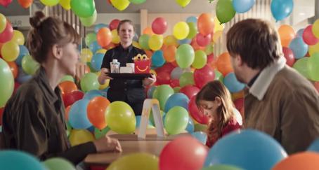 McDonald's Suecia sustituye los globos por unos de realidad aumentada