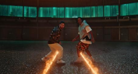 Pepsi lanza “Play to inspire”, su nueva campaña mundial de fútbol pepsi_fútbol_inspir_messi-Ronaldinho