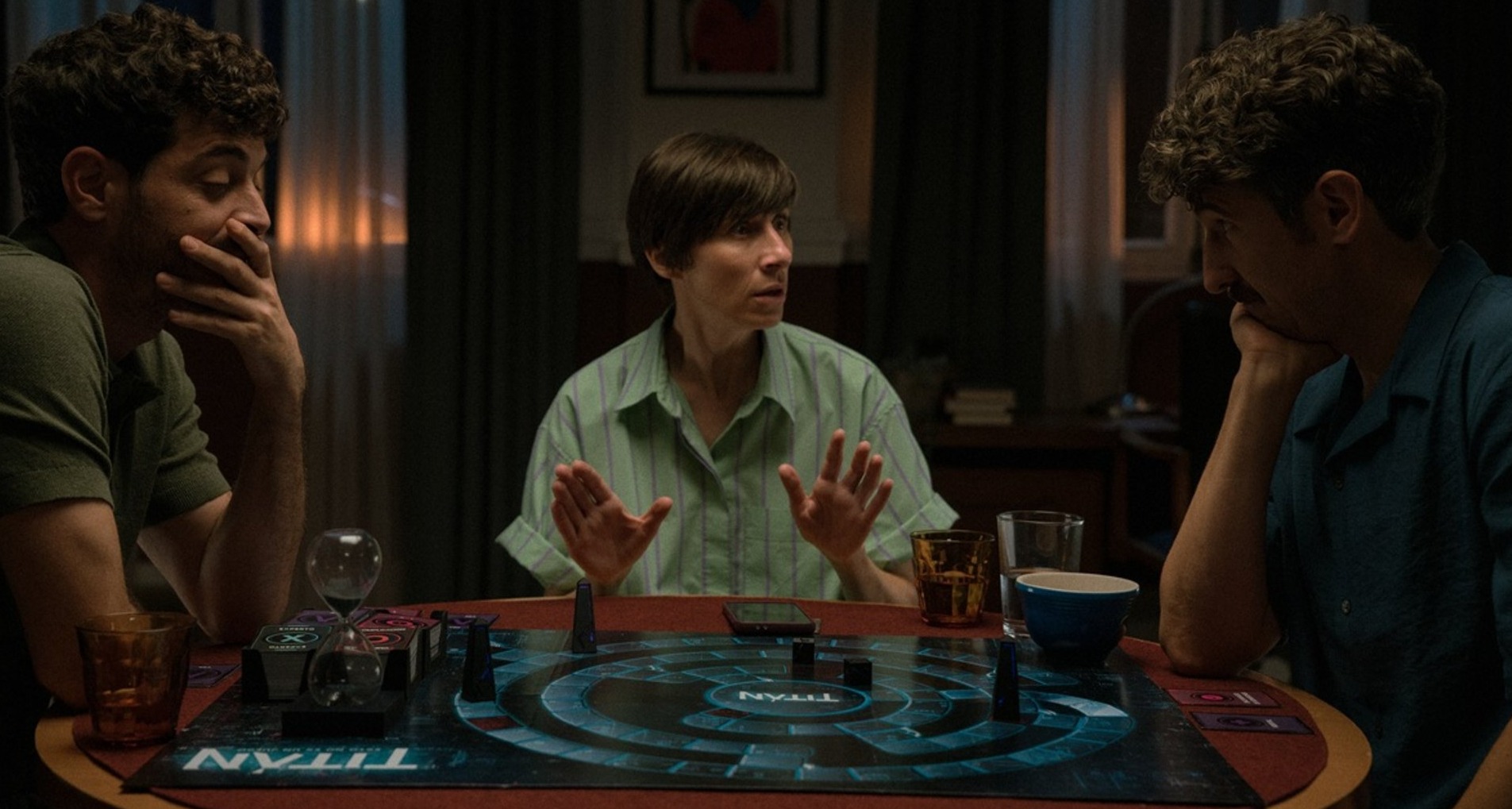 Fotograma de la película "Titán Connect: esto no es un juego"