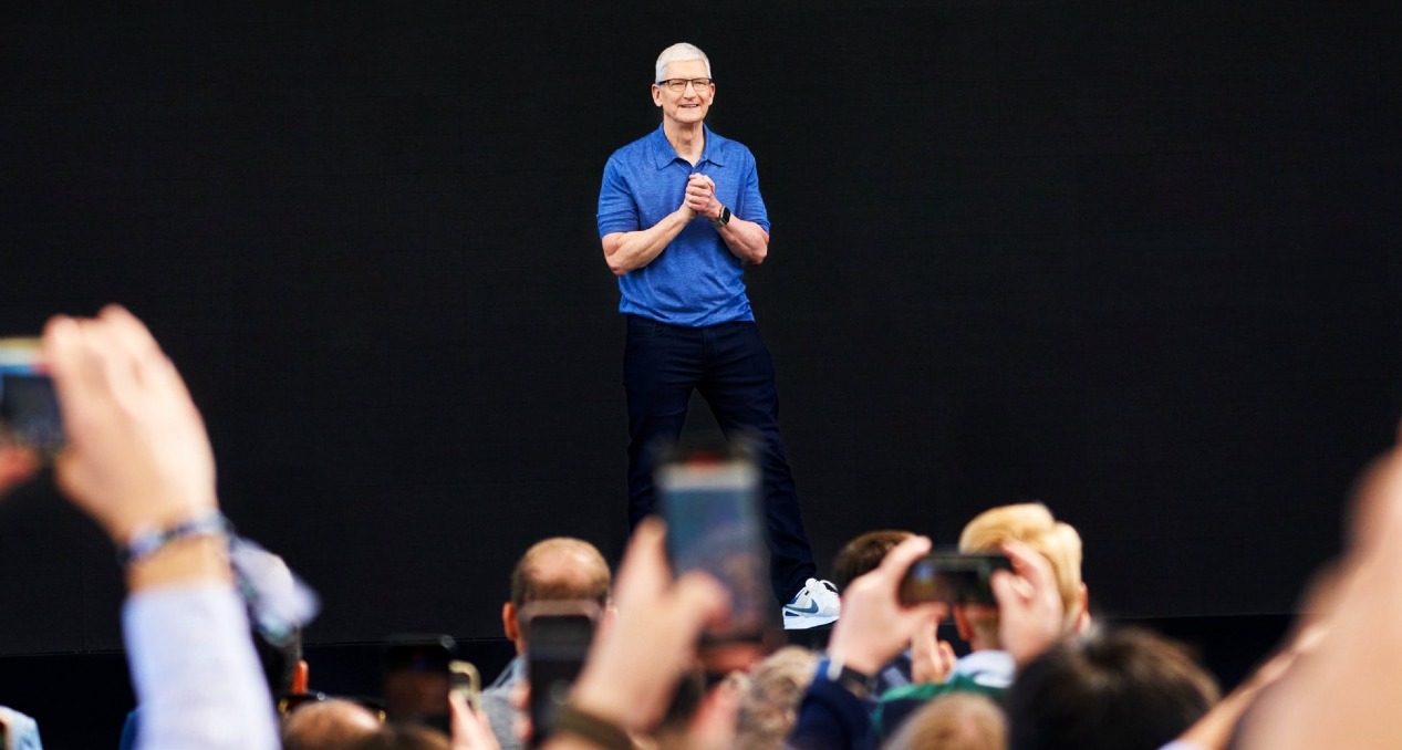 Tim Cook durante un evento de Apple