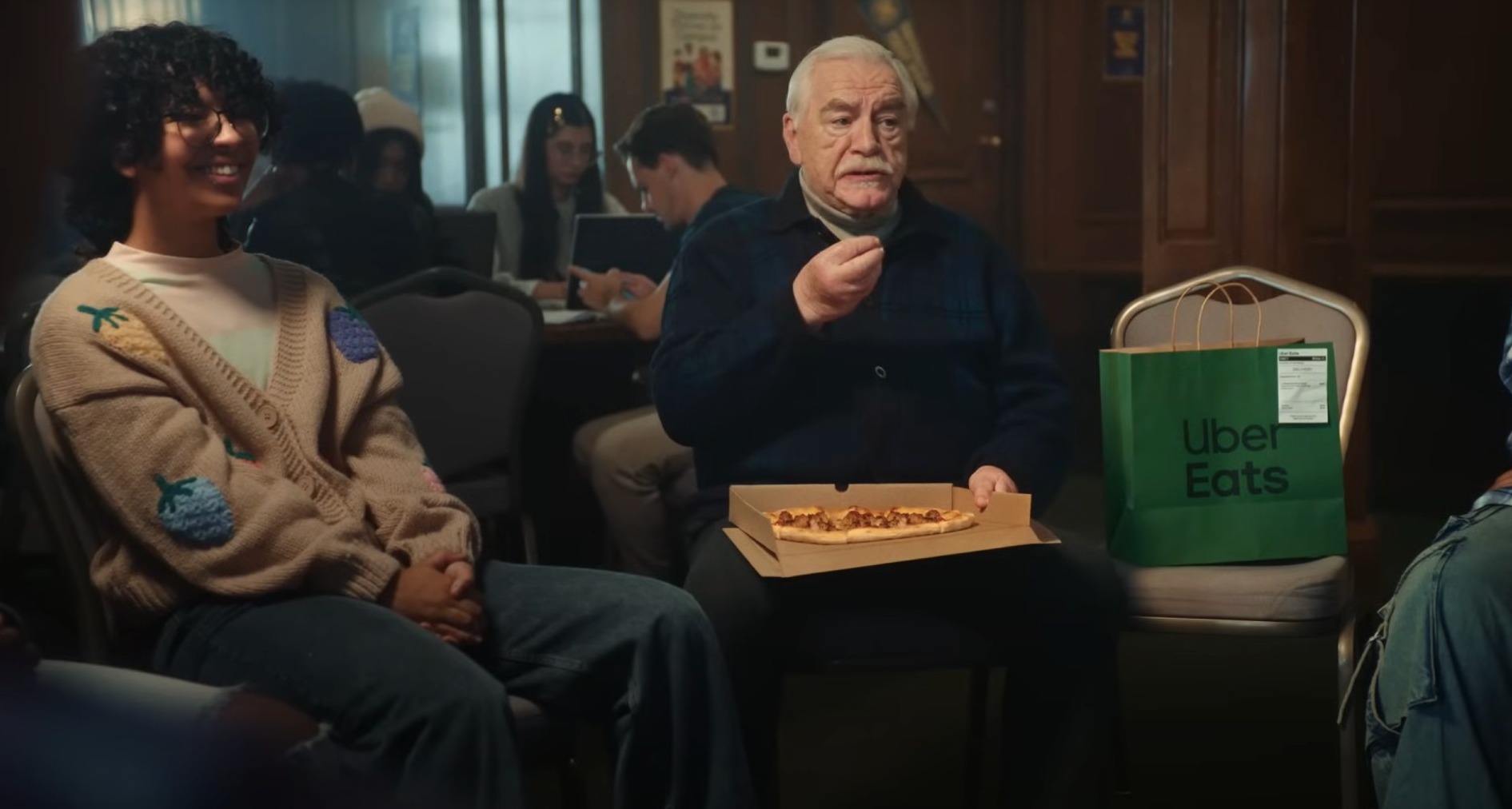 Brian Cox en un anuncio de Uber Eats