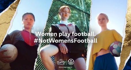 Jugadoras de fútbol en la campaña #NotWomensFootball