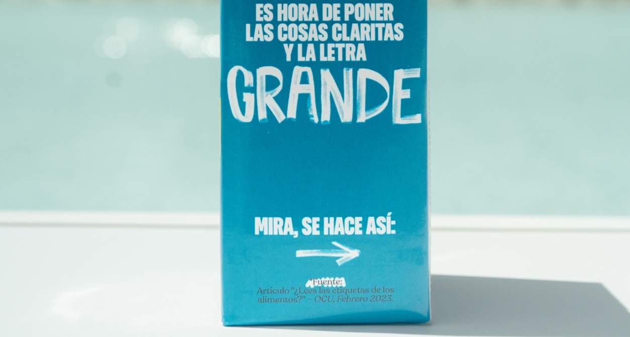 imagen de un brick de leche vegetal de yosoy con la letra grande