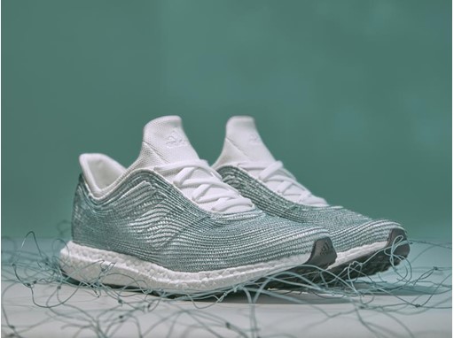 adidas-plástico