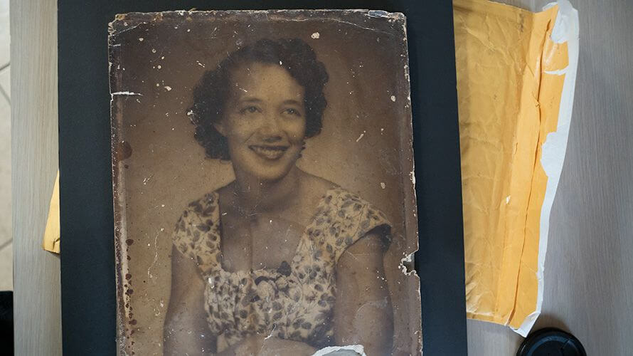 adobe-fotomujerantes