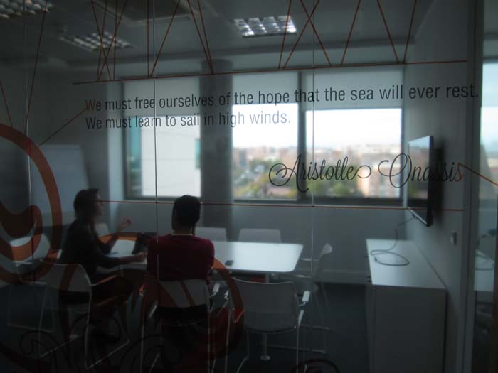 oficinas-aegis-media