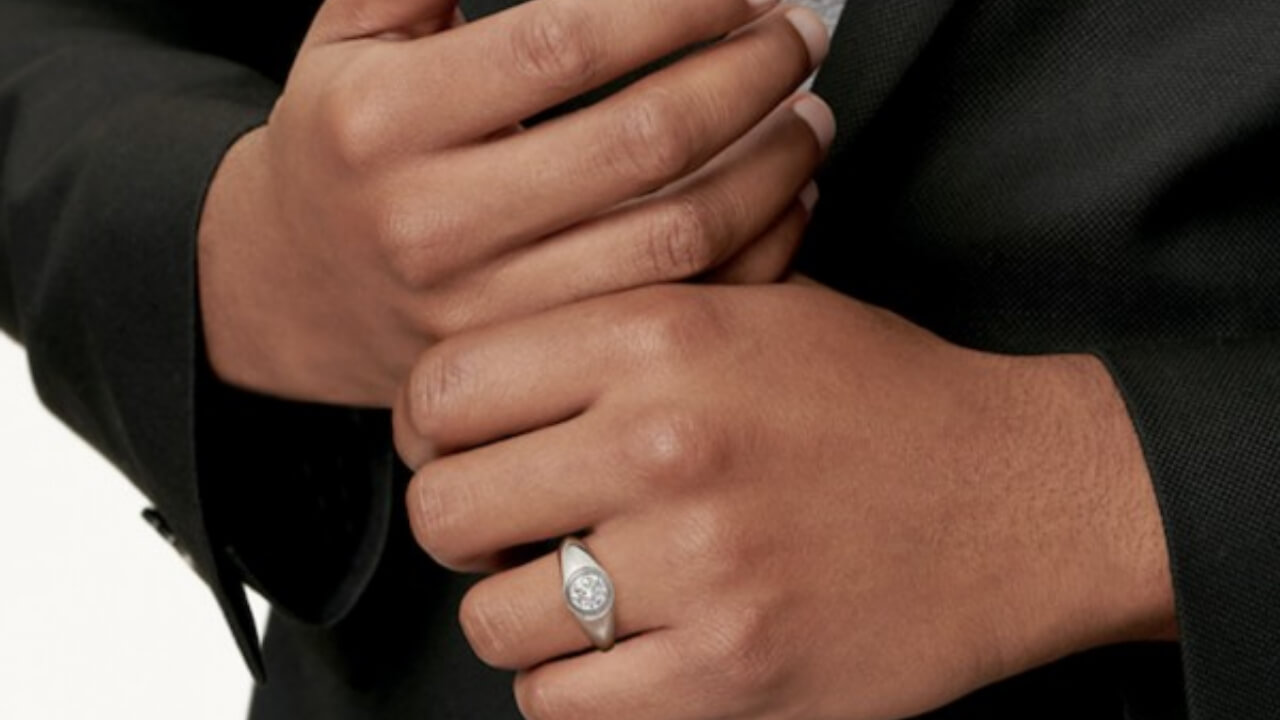 Tiffany Co. lanza un anillo compromiso para hombres