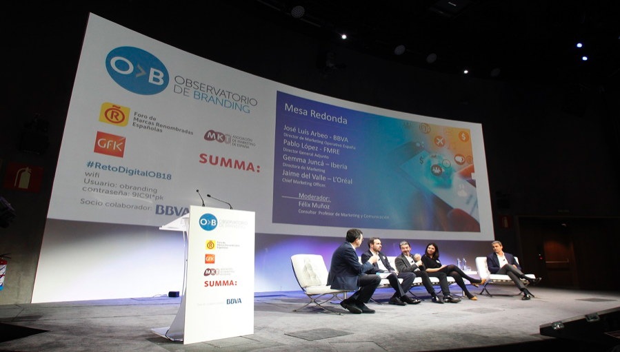 mesa-redonda-observatorio-branding