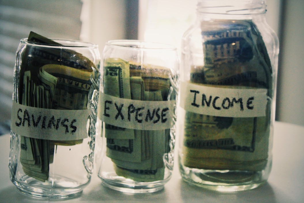 botes de ahorro de dinero