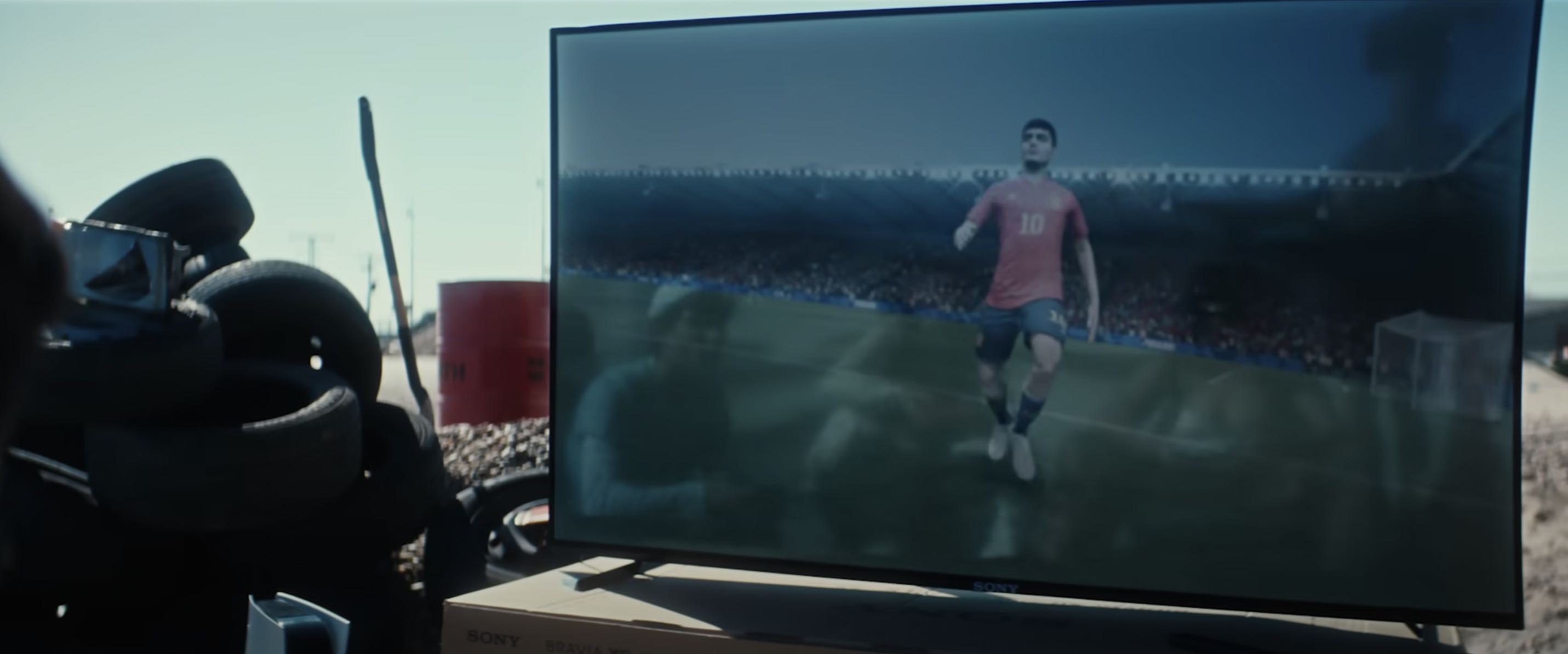 Televisor Oled Bravia XR de Sony en el videoclip de "Toke"