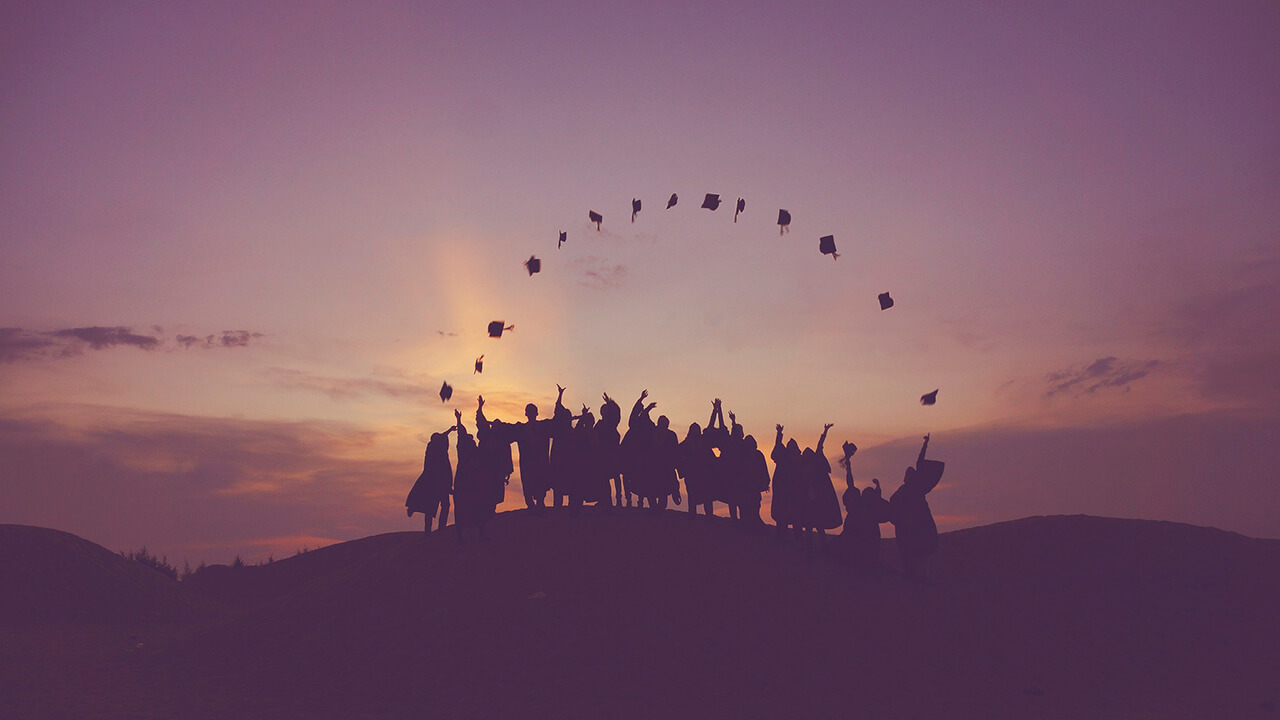 13 Frases Inspiradoras Sobre Graduaciones Y Oportunidades